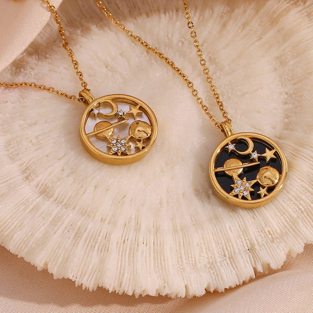 Moon Star Shell Round Pendant Necklaces DPJN2746