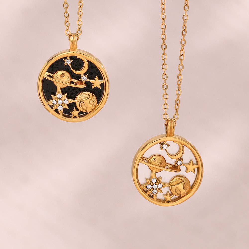 Moon Star Shell Round Pendant Necklaces DPJN2746